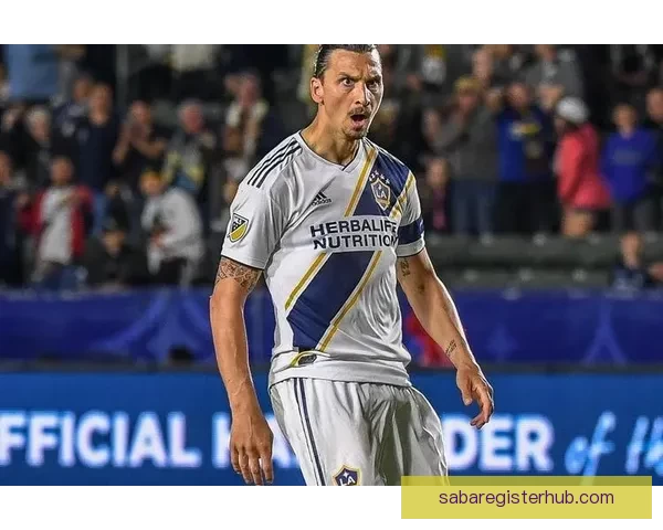 以萨福诺夫自述门将风格朗斯防守不给对手破门机会